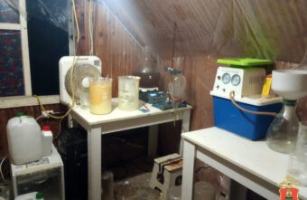 В Тверской области полицейские закрыли нарколабораторию жителя Москвы