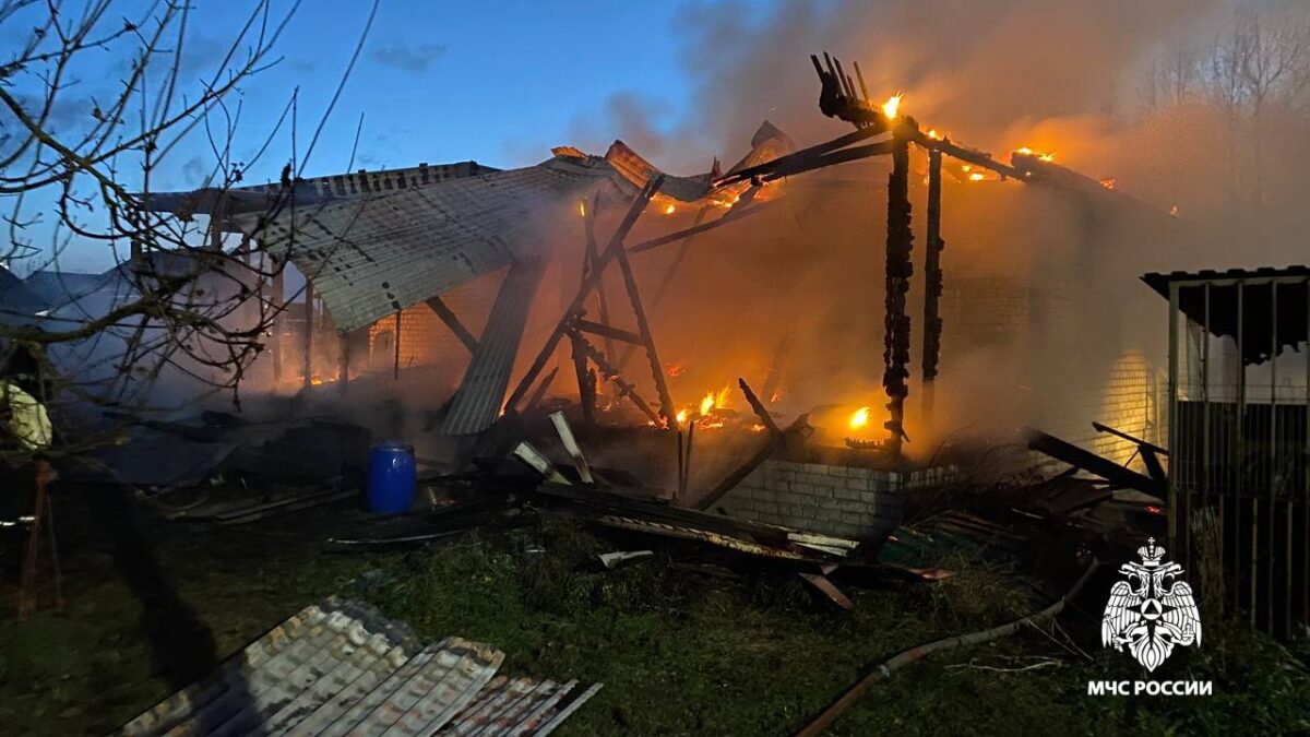 В Тверской области за три часа потушили пожар в жилом доме