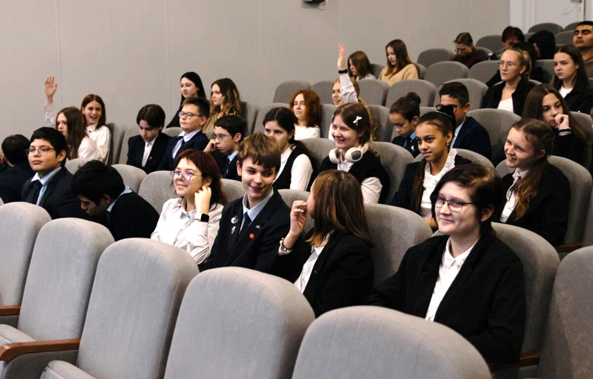 «Классные встречи» для школьников Тверского региона в новом формате