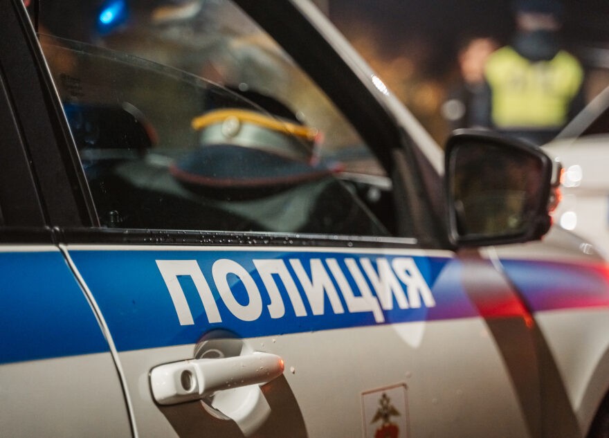 ГАИ оправдывает водителей, врезавшихся в стоящую машину