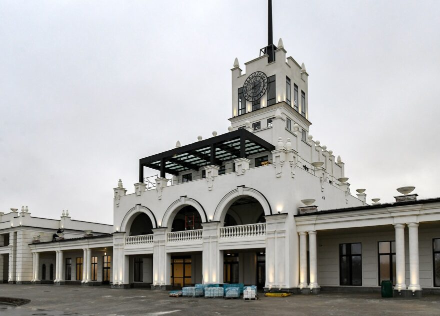 Игорь Руденя ознакомился со строительством речного вокзала «Завидово» Игорь Руденя ознакомился со строительством речного вокзала «Завидово»