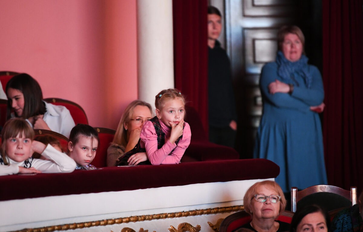 В Тверской области выступили два прославленных творческих коллектива России