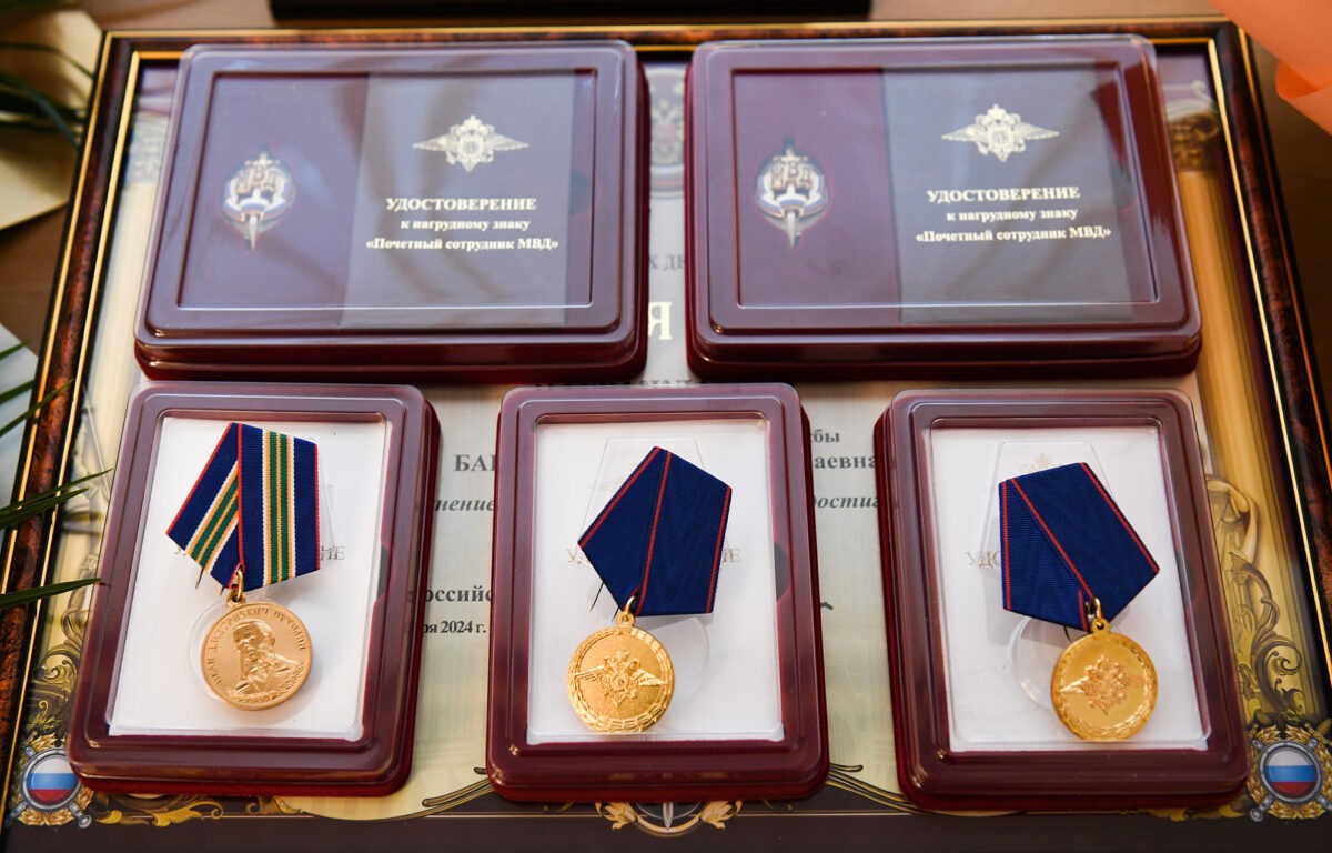 Игорь Руденя вручил правоохранителям Тверской области награды за вклад в обеспечение правопорядка