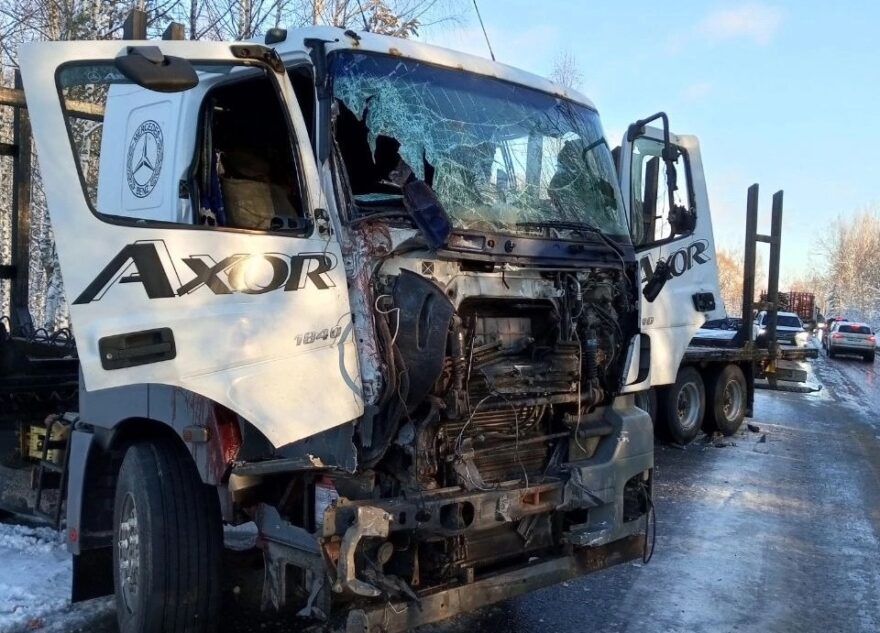 В Тверской области произошло массовое ДТП с участием грузовиков В Тверской области произошло массовое ДТП с участием грузовиков
