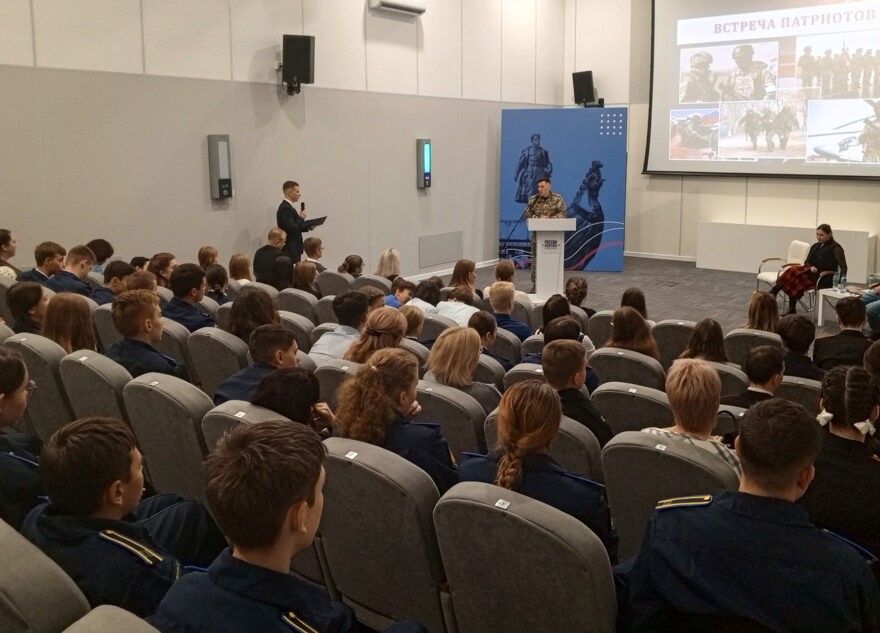 В Твери прошел показ документального фильма «Врачи Донбасса. Борьба за жизнь»