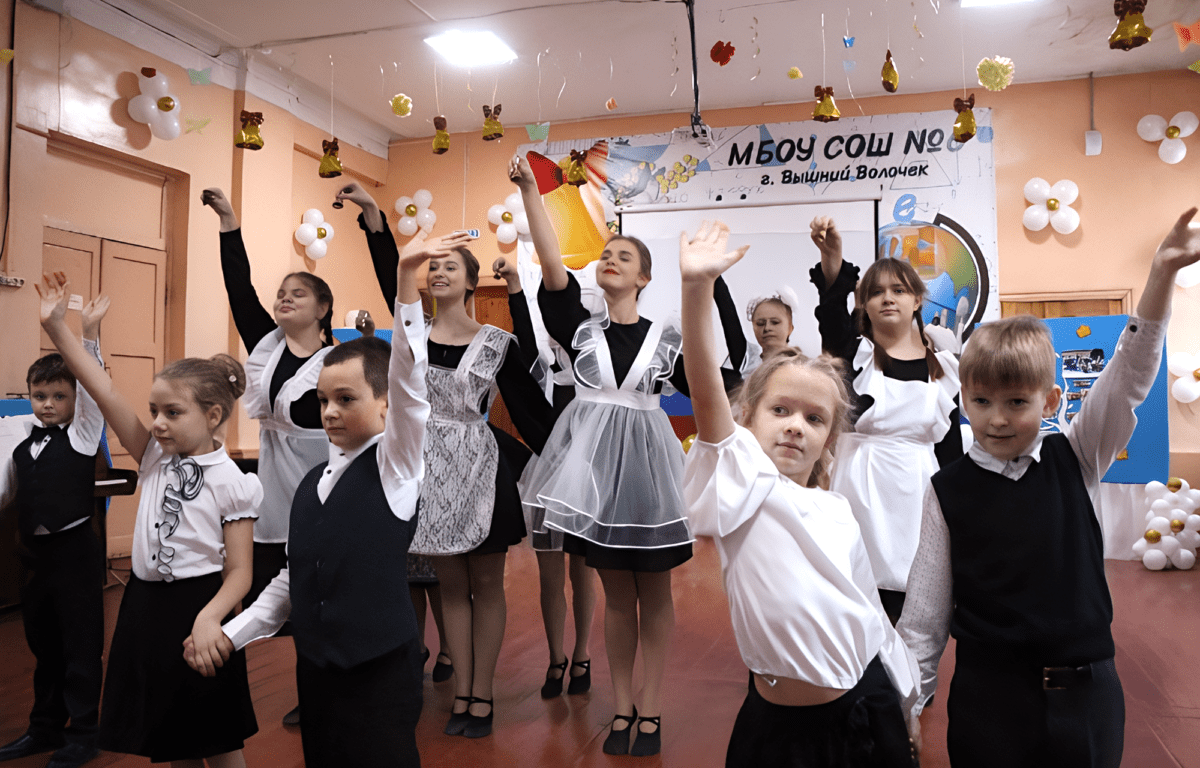 Школа №6 Вышнего Волочка отмечает 125-летие