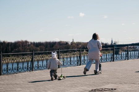Жители Тверской области могут досрочно выйти из отпуска по уходу за ребенком и получать пособие