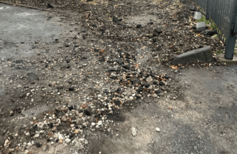 В Тверской области дети сталкиваются с отсутствием тротуаров В Тверской области дети сталкиваются с отсутствием тротуаров