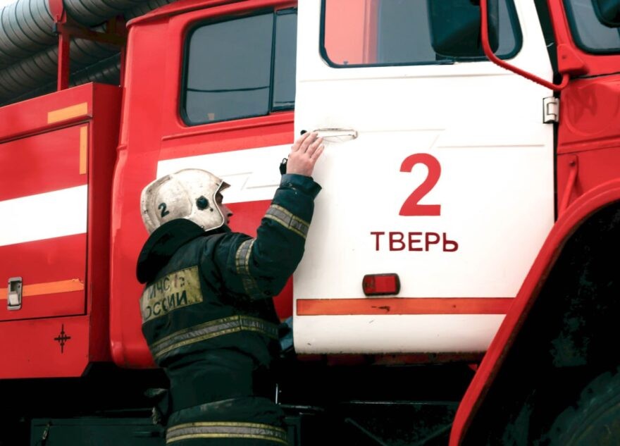 Пожар в жилом доме в Тверской области - есть пострадавшие Пожар в жилом доме в Тверской области - есть пострадавшие