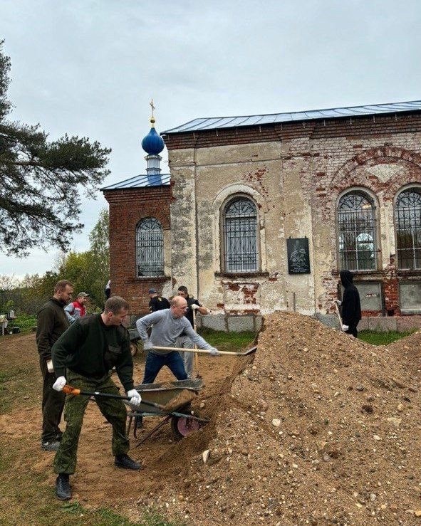 Восьмилетний Саша из Тверской области едва не попал в детский дом