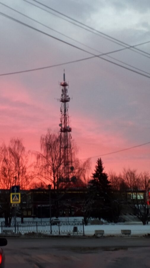 Синоптик объяснил причину красного рассвета над Тверской областью