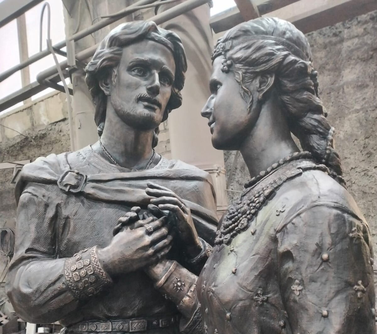 В соцсетях появились фотографии нового памятника в Тверской области