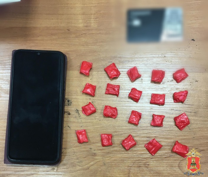 В Твери задержали мужчину с крупной партией метадона В Твери задержали мужчину с крупной партией метадона