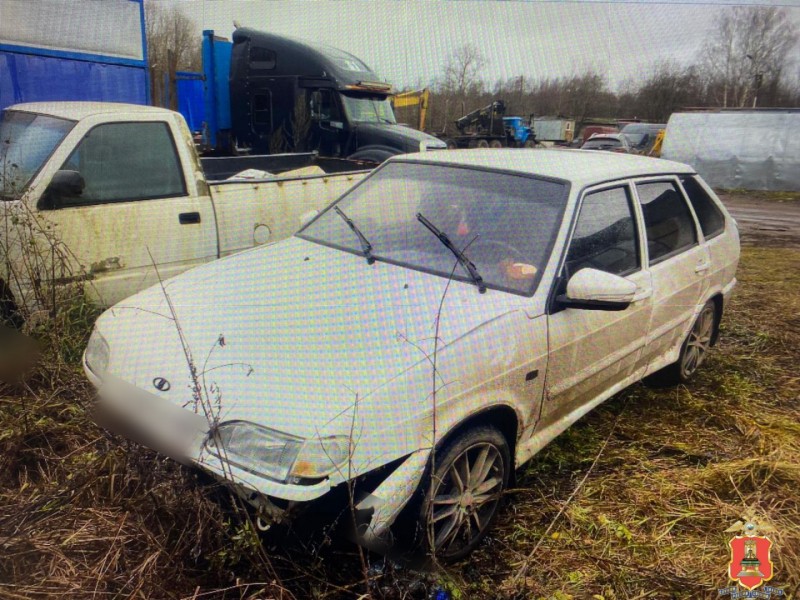 В Тверской области задержали пьяного водителя за рулём угнанного автомобиля В Тверской области задержали пьяного водителя за рулём угнанного автомобиля
