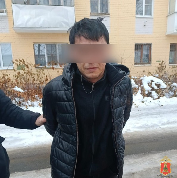 В Тверской области у двух иностранцев обнаружили около 90 свертков с наркотиками В Тверской области у двух иностранцев обнаружили около 90 свертков с наркотиками