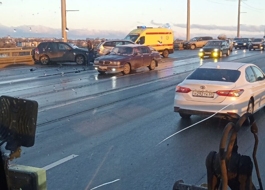 Стали известны подробности аварии на Волоколамском проспекте, есть пострадавшие