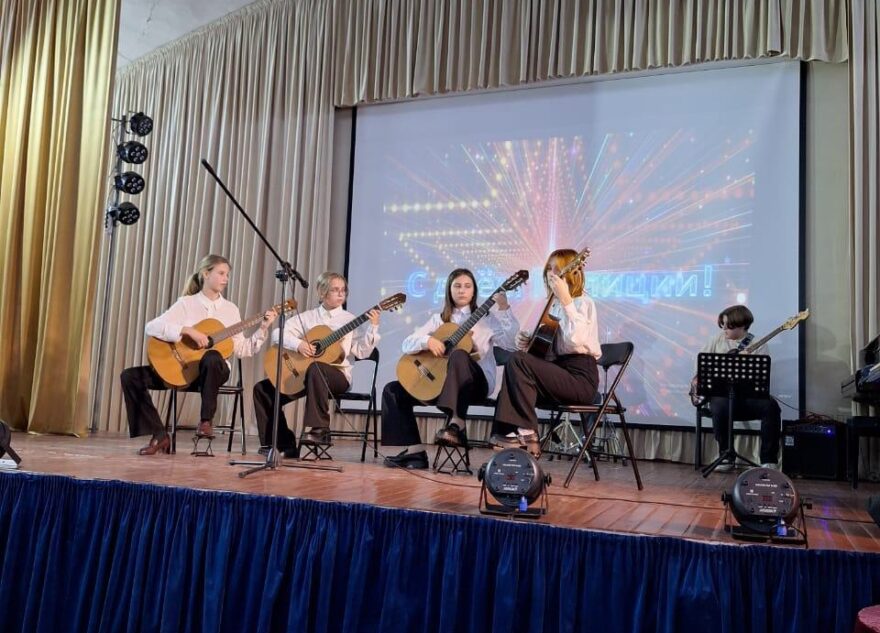 Сотрудников полиции поздравляли в Вышнем Волочке