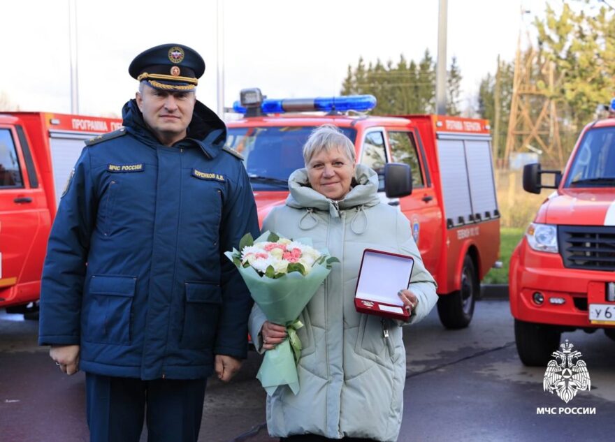 За спасение ребенка рыбачку из Тверской области наградили медалью За спасение ребенка рыбачку из Тверской области наградили медалью