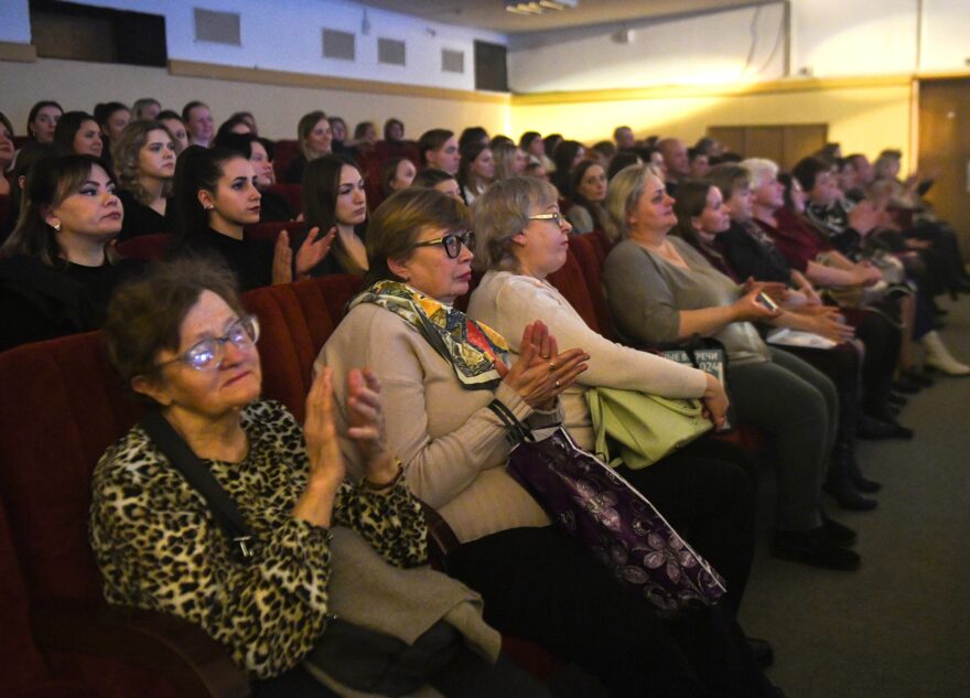Лучшим клубным работникам Тверской области вручили награды