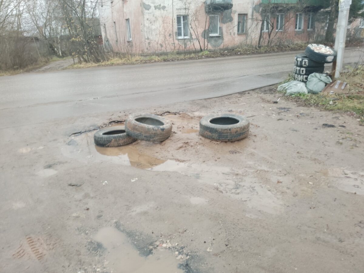 Коммунальный кризис в Тверской области: как яма становится угрозой для жителей