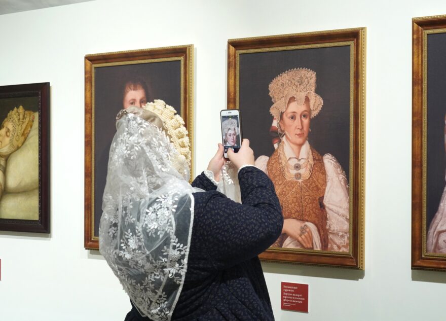 В Псковском музее открыли выставку к 950-летию города Торопец