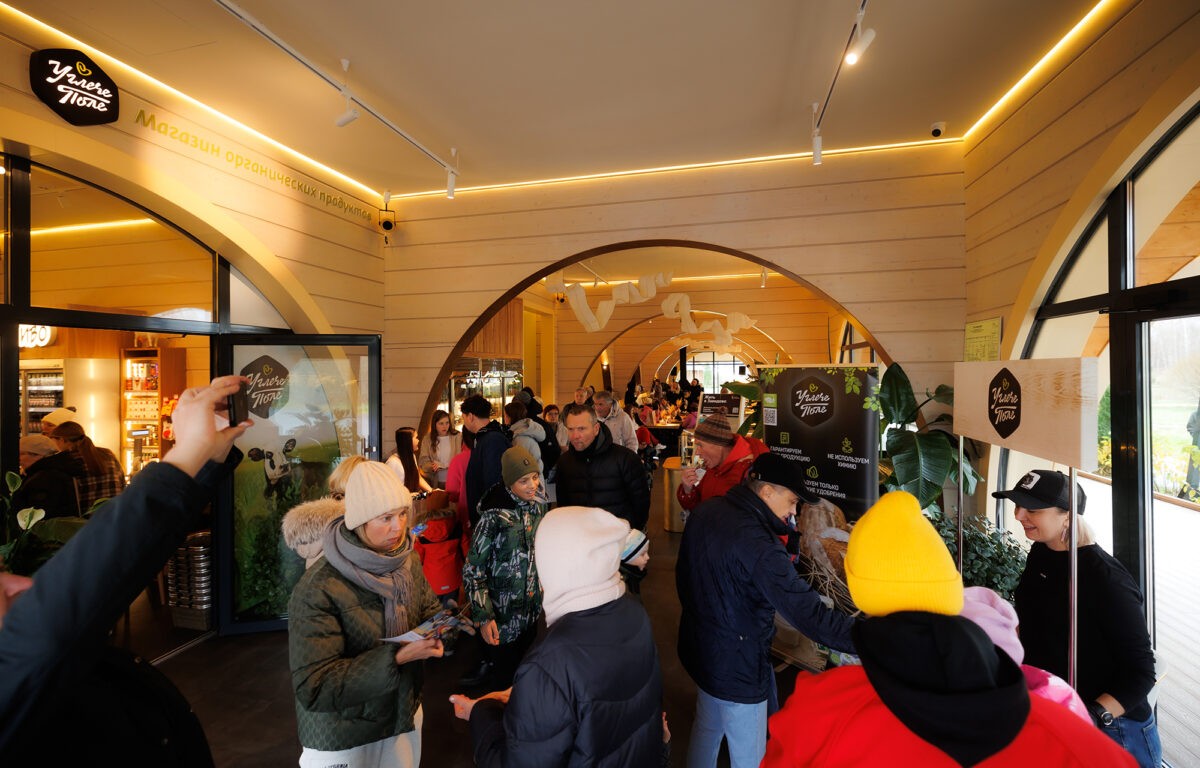 Порядка 800 человек стали гостями и участниками сырного феста «Углече Поле» в Тверской области