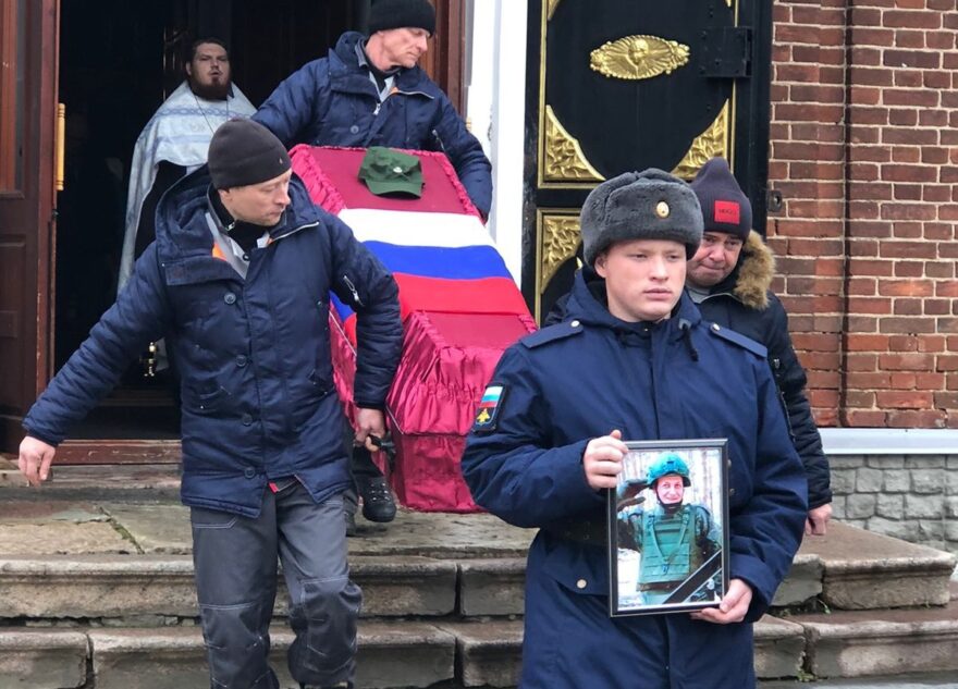 В Бежецком округе простились с погибшим в специальной военной операции Вячеславом Сизовым