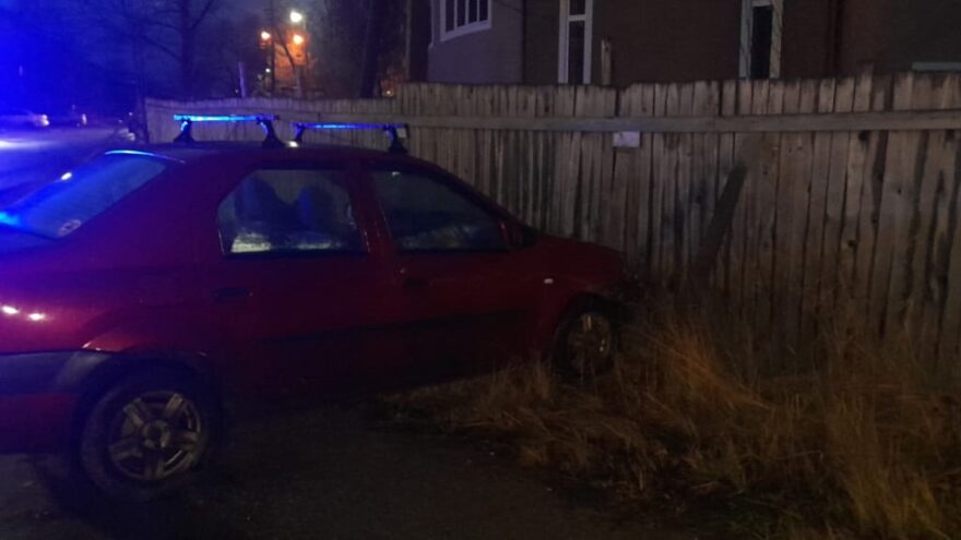 В Тверской области водитель "Логана" скончался во время движения