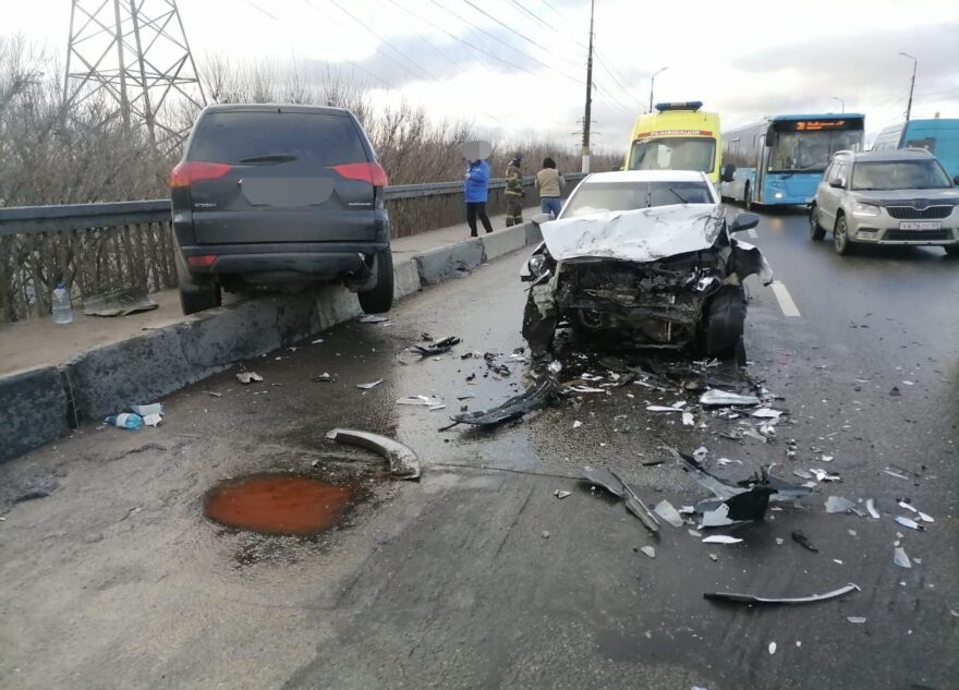 Стали известны подробности аварии на Волоколамском проспекте, есть пострадавшие Стали известны подробности аварии на Волоколамском проспекте, есть пострадавшие