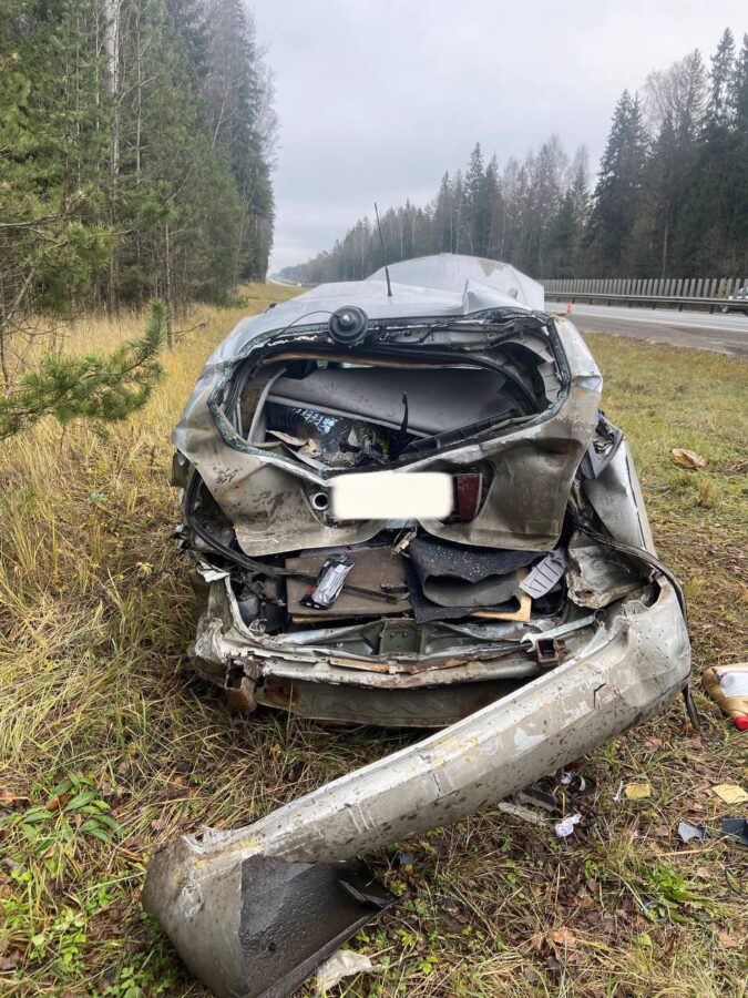 В Тверской области произошло столкновение Камаза и Ниссана