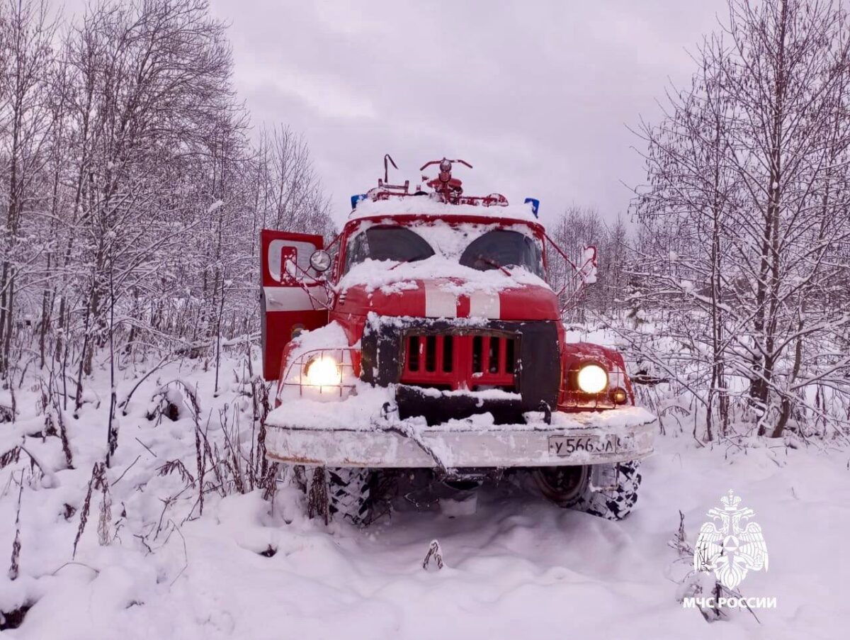 Сотрудники МЧС Тверской области продолжают ликвидировать последствия разбушевавшейся стихии