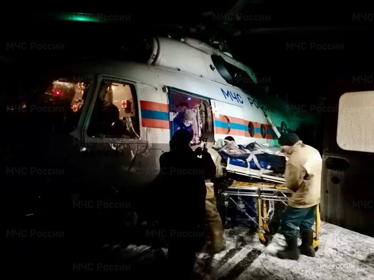 Ночью на вертолете санавиации в Тверь срочно доставили пациента