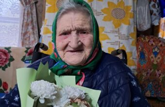 Игорь Руденя поздравил со 100-летием участницу Великой Отечественной войны Надежду Архиповну Буряченко Игорь Руденя поздравил со 100-летием участницу Великой Отечественной войны Надежду Архиповну Буряченко