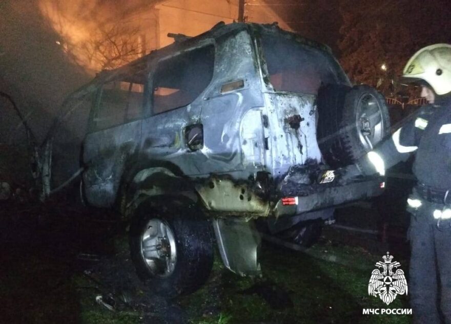 Ночью в Тверской области сгорел внедорожник