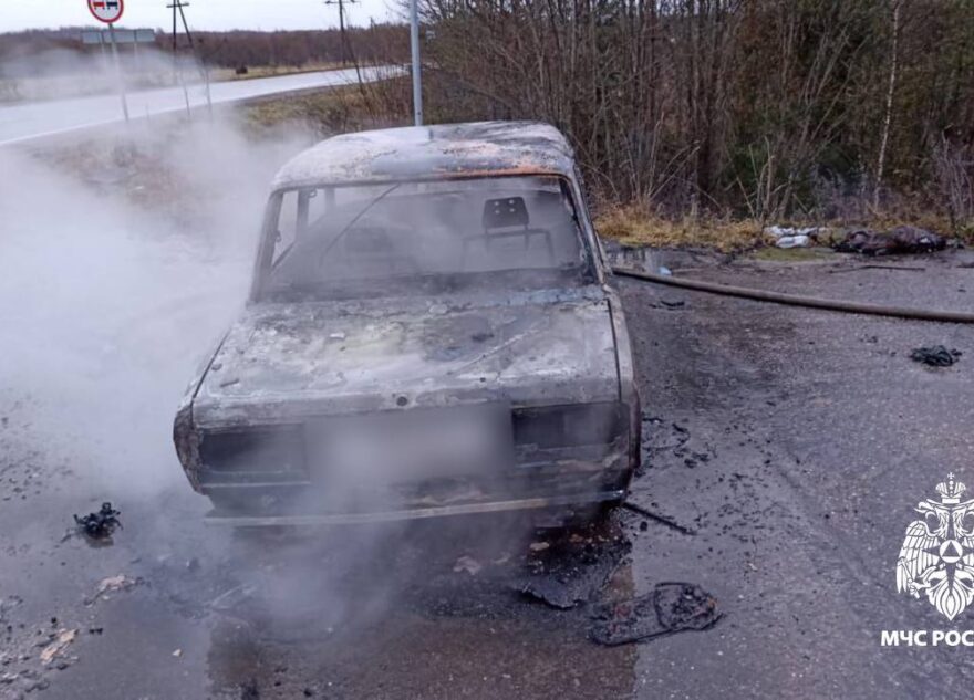 В Тверской области на ходу загорелся автомобиль