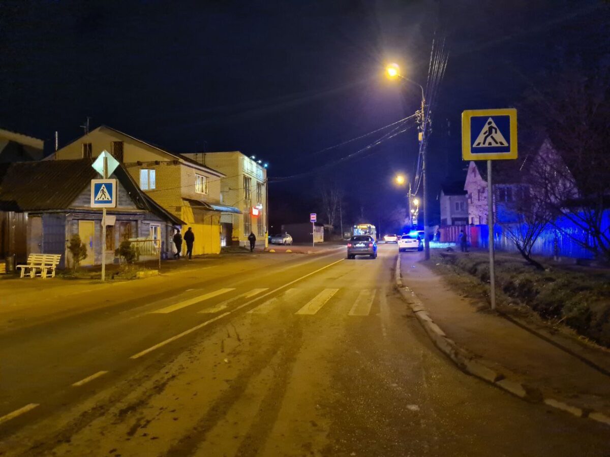 8-летнего мальчика доставили в больницу после ДТП в Твери