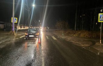 Женщина попала под колёса "Шкоды" на зебре в Тверской области Женщина попала под колёса "Шкоды" на зебре в Тверской области