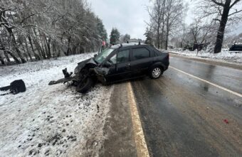 Два человека пострадали в столкновении "Рено" и "Чери" в Тверской области Два человека пострадали в столкновении "Рено" и "Чери" в Тверской области