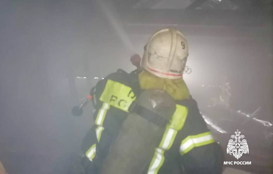 В Тверской области пожарные спасли от огня жилой дом