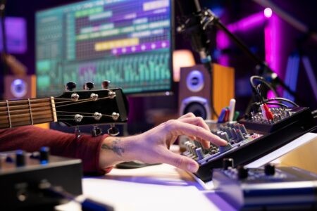 Рок, поп или фолк: Что слушают в разных регионах России