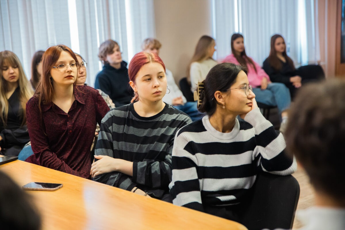 В гостях у журналистов РИА «Верхневолжье» побывали будущие «акулы пера и камеры»