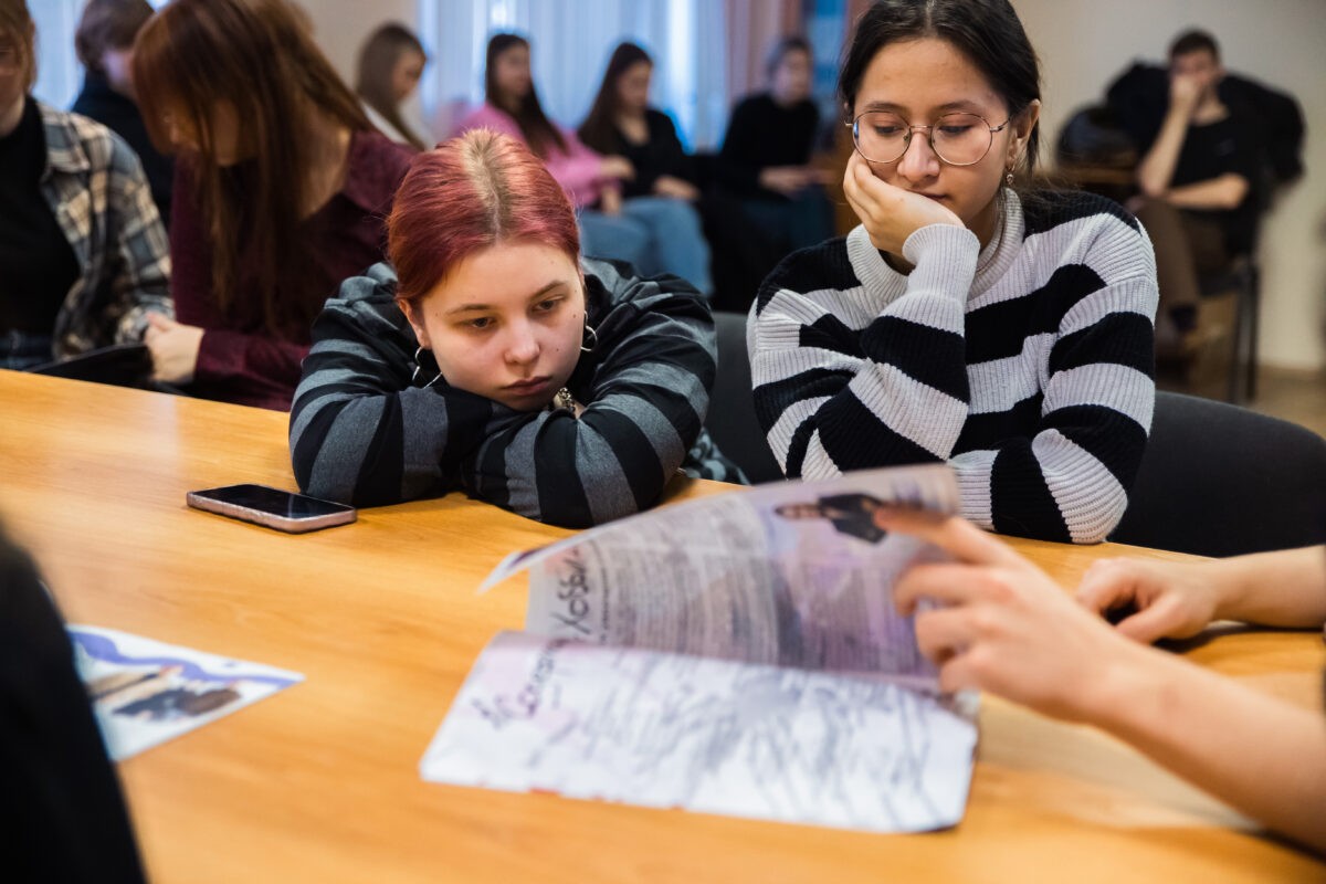 В гостях у журналистов РИА «Верхневолжье» побывали будущие «акулы пера и камеры»