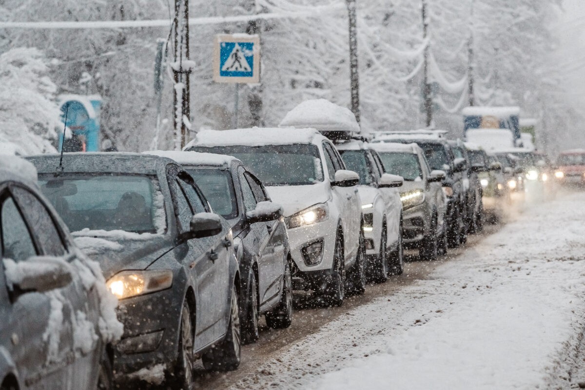 Водителям назвали способ сэкономить бензин на автомобилях с автоматом