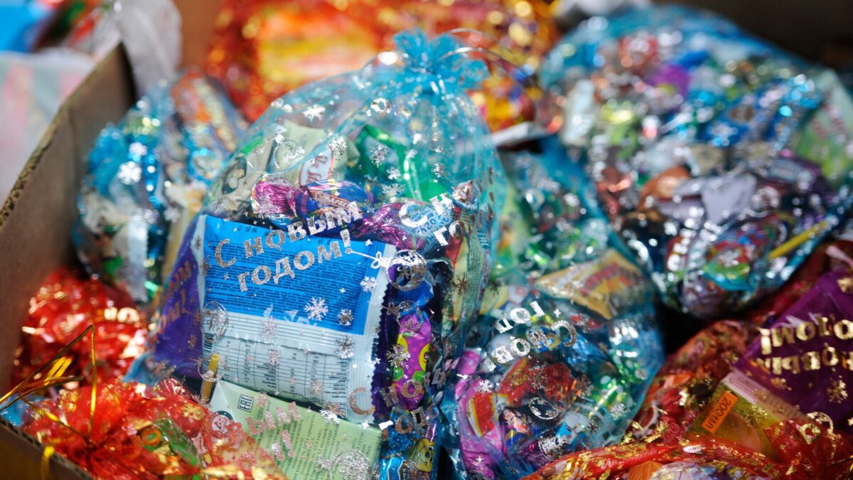 Врач рассказала, как не навредить ребенку при выборе сладкого подарка Врач рассказала, как не навредить ребенку при выборе сладкого подарка