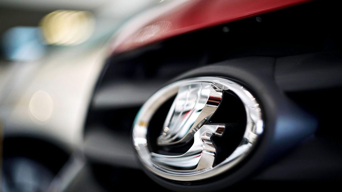 В январе "АвтоВАЗ" остановит производство автомобилей В январе "АвтоВАЗ" остановит производство автомобилей