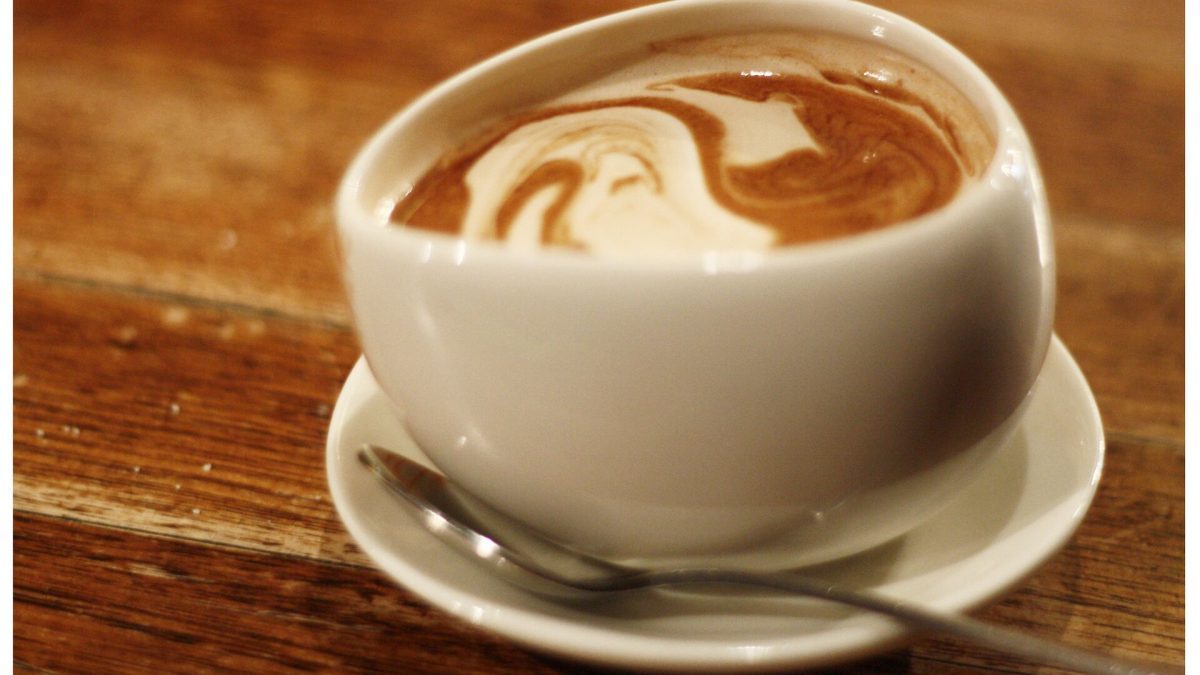 Горячий шоколад стоил жителю Твери его сбережений