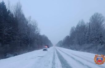 На трассе в Тверской области перевернулся автомобиль «Ниссан» На трассе в Тверской области перевернулся автомобиль «Ниссан»