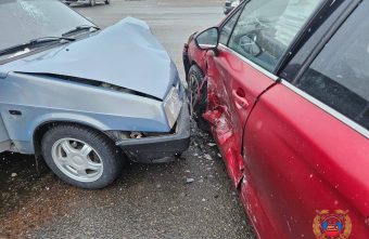 В Тверской области столкнулись два автомобиля