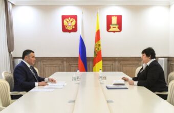 Игорь Руденя провел встречу с главой Лихославльского округа Натальей Виноградовой Игорь Руденя провел встречу с главой Лихославльского округа Натальей Виноградовой