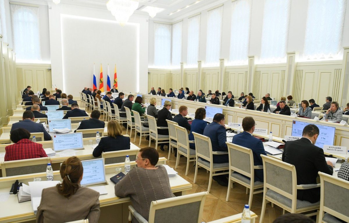 Игорь Руденя поставил задачи по обеспечению гарантированной бесплатной медпомощи жителям Тверской области